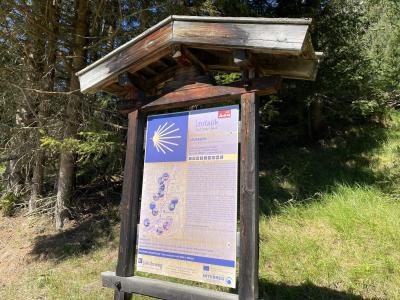 2434-tirol-rundweg-leutasch-schild-jakobsweg.jpg