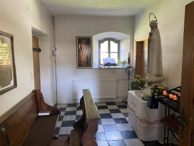 2439-tirol-rundweg-leutasch-pfarrkirche-kapelle.jpg