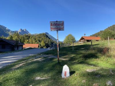 2569-ganz-tirol-vils-saloberalm-staatsgrenze.jpg