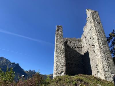 2594-ganz-tirol-vils-ruine-vilsegg.jpg