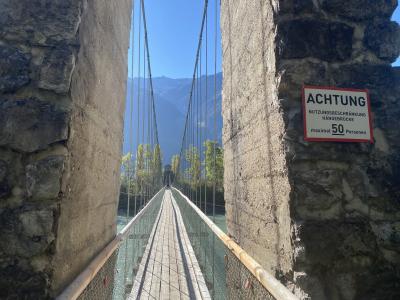 2700-ganz-tirol-stams-haengebruecke.jpg