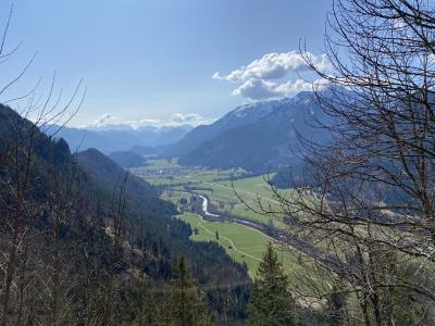 8257-ganz-tirol-blick-nach-vils-tirol.jpg
