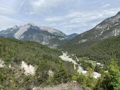 ganz-tirol-1445-scharnitz-hochwaldweg.jpg