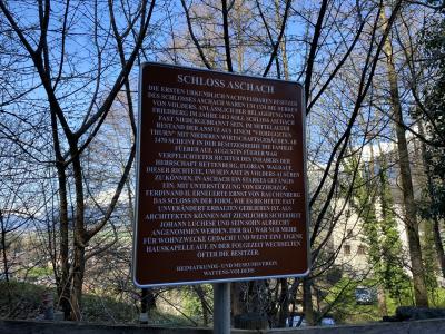 historischer-rundwanderweg-volders-infotafel-schloss-aschach-5555.jpg